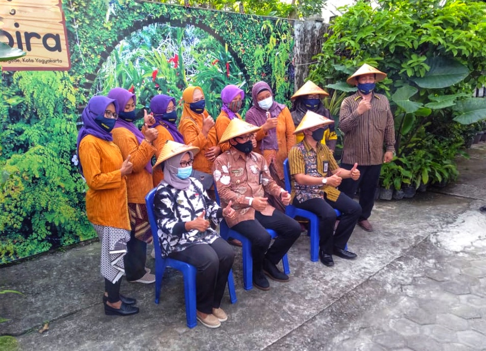 Wakil Walikota Yogyakarta Tanam Perdana di Lorong Sayur Gembira Kota Gede